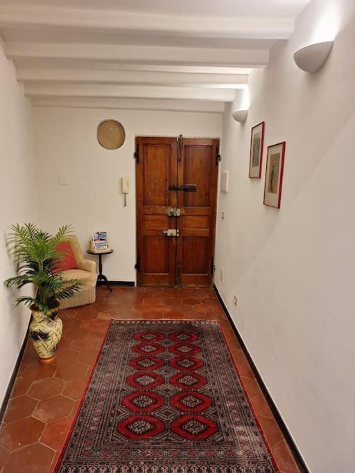 Il Talismano-In Citta -Vicino Al Mare Apartment Savona Bagian luar foto