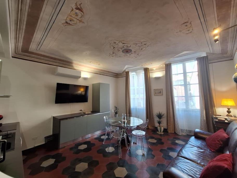Il Talismano-In Citta -Vicino Al Mare Apartment Savona Bagian luar foto