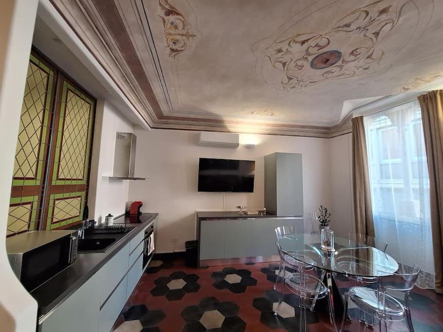 Il Talismano-In Citta -Vicino Al Mare Apartment Savona Bagian luar foto